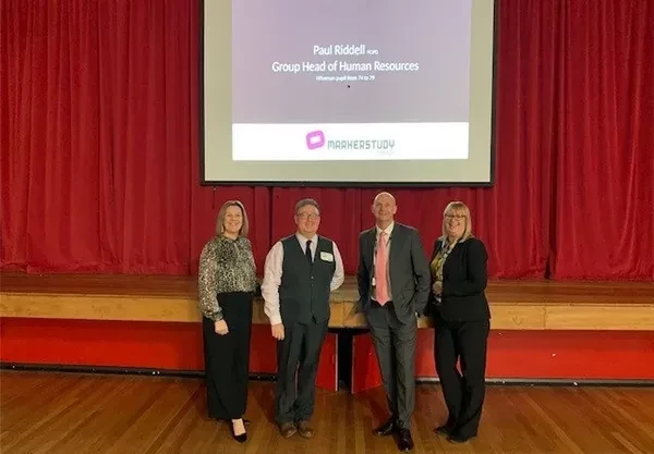 p-riddell-7-002-.jpg (1)